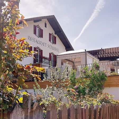 Hotel Schuster Colle Isarco Buitenkant foto